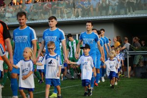 IMG_9061 Einlaufen Kinder Kornholz Puchgger Knessl k1