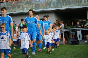 IMG_9063 Einlaufen Kinder Knessl Ivanovic Erhardt Tisch k1