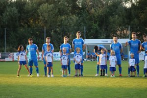 IMG_9083 Aufstellung Kinder Knessl Erhardt Tisch Pojer Huber Cerny k1