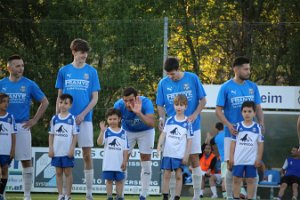 20250510_193449_IMG_3730 Aufstellung mit Kinder k1