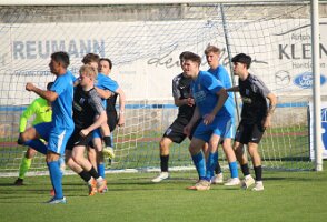 2 20260523_182908_IMG_1375 Ecke Piermayr Pohl Tisch Beck k1