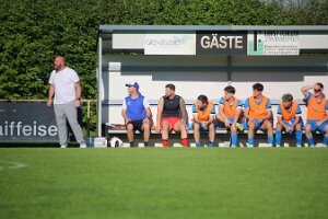 20260426_124950_IMG_6519 Trainerbank Stifter C Kern Kanka Kozak Özdemir Mayrhoer D Mahmoudi Cerny k1