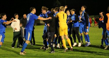 20260508_213038_IMG_0120 Endstand Sieg Jubel OP k1