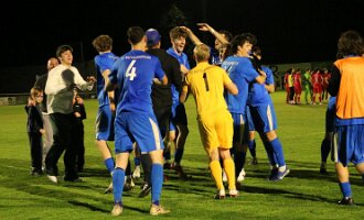 20260508_213039_IMG_0121 Endstand Sieg Jubel OP k1